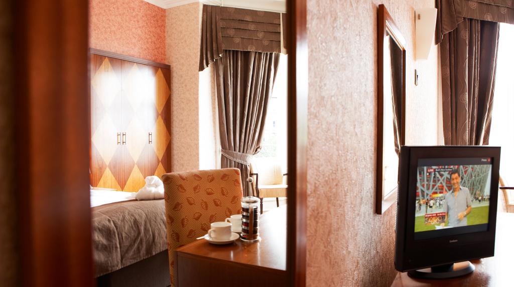 The Red Lea Hotel 3*